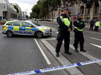 伦敦发生汽车撞人事件致11伤 警方确认为交通事故无关恐袭